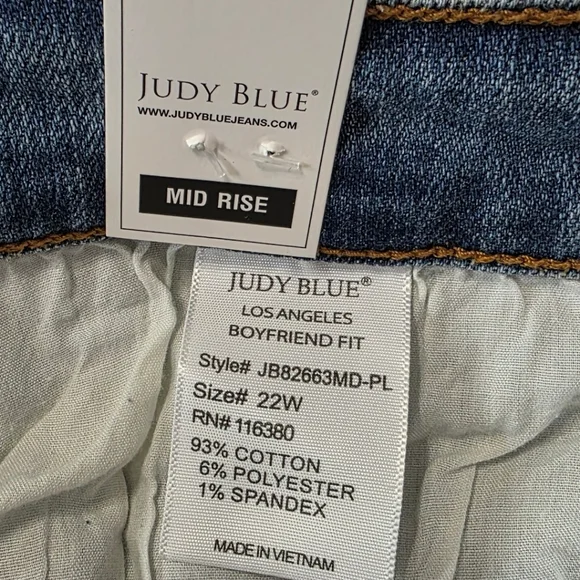 Judy Blue Paul Mid Rise Boyfriend Jeans 22W Distressed Vintage Wash NWT - Picture 8 of 10